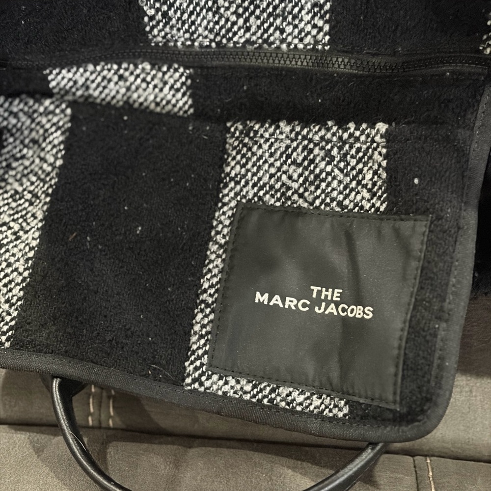 RARE Marc Jacobs Medium Tote Bag - Picture 7 of 14
